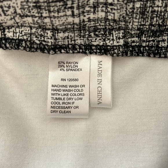 Amanda + Chelsea NWOT Ankle Pants Black and White Size 16, Work Pants - Picture 5 of 6